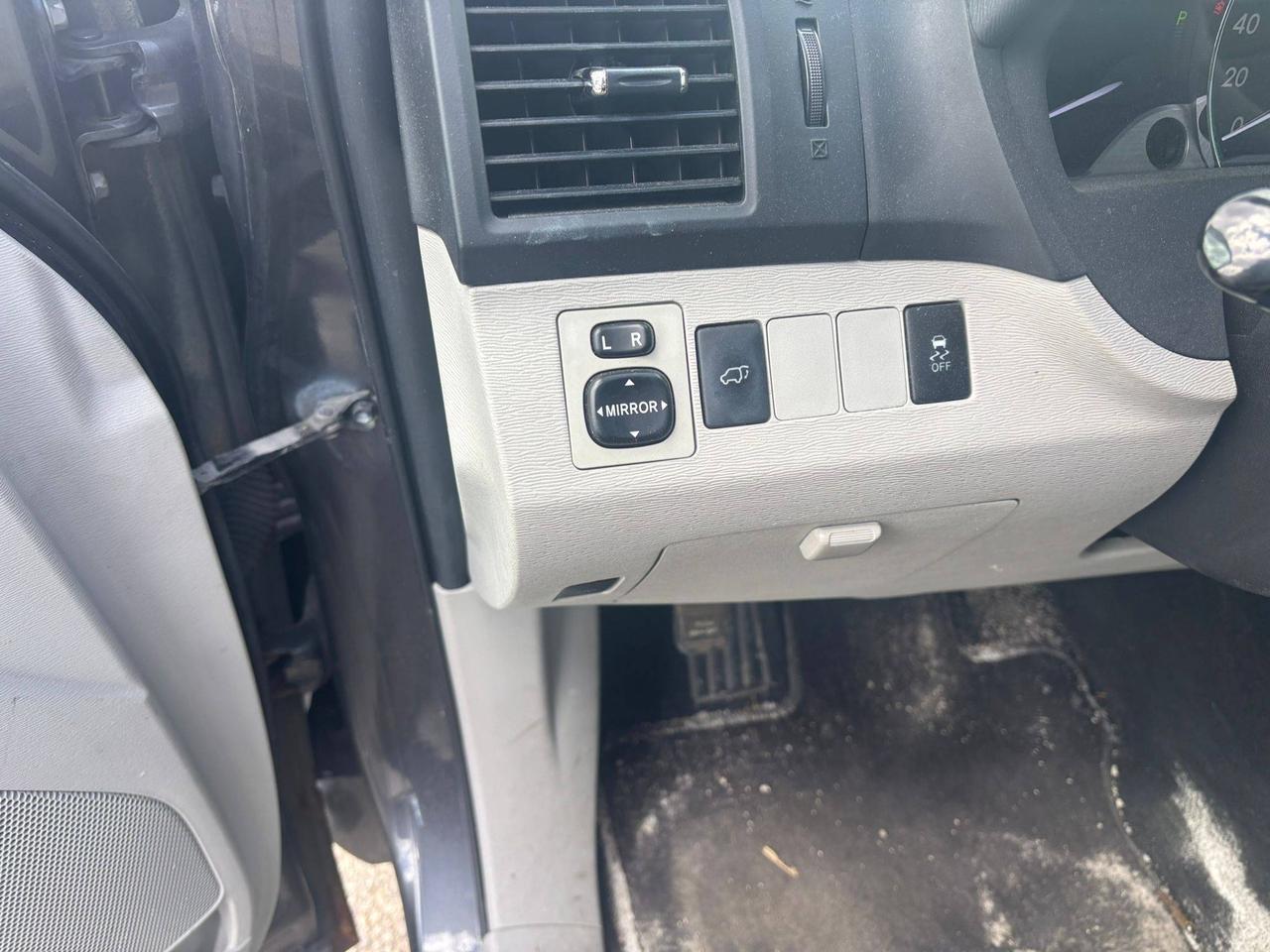 2011 Toyota Venza 4DR WGN V6 AWD Photo