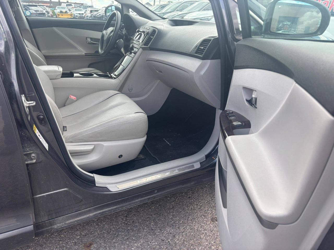 2011 Toyota Venza 4DR WGN V6 AWD Photo