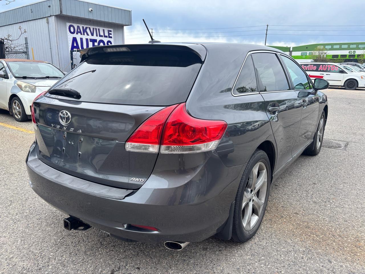 2010 Toyota Venza 4DR WGN V6 AWD Photo