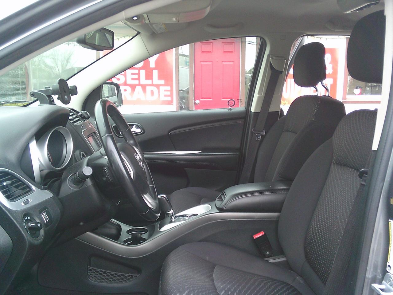 2013 Dodge Journey FWD 4dr SXT 7 PASS + TOW PKG Photo