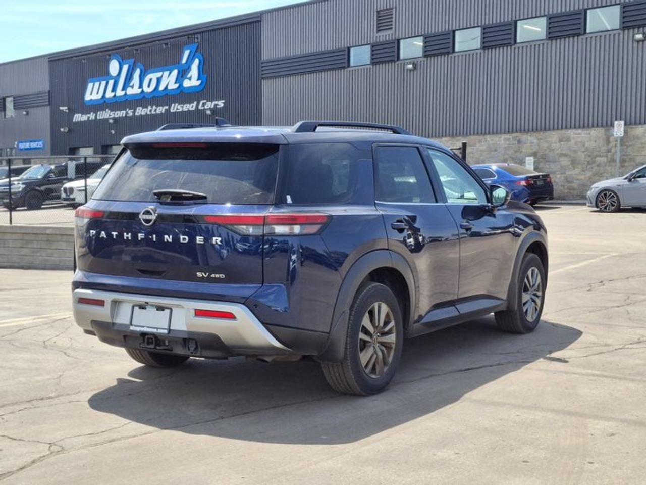 2024 Nissan Pathfinder SV AWD | Pano Sunroof | 360 Camera | Adaptive Cruise | Heated Wheel + Seats | Remote Start & More ! Photo