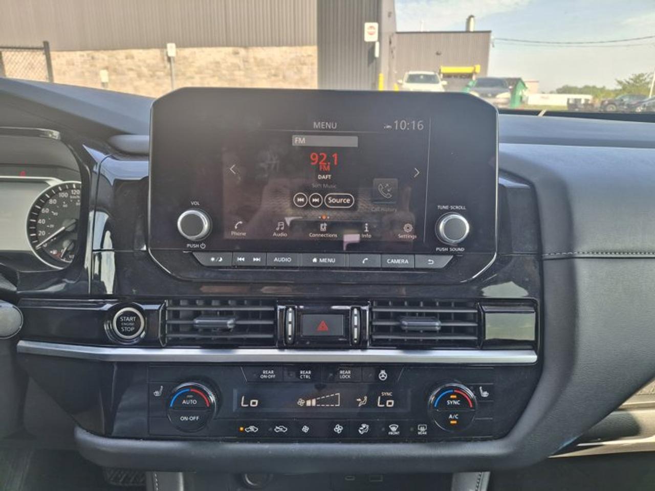 2024 Nissan Pathfinder SV AWD | Pano Sunroof | 360 Camera | Adaptive Cruise | Heated Wheel + Seats | Remote Start & More ! Photo3