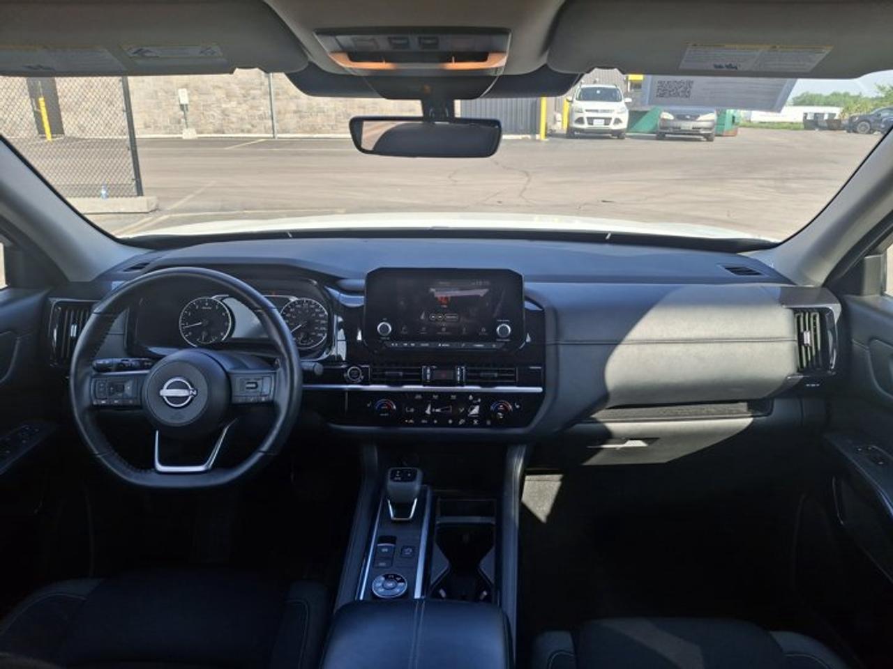 2024 Nissan Pathfinder SV AWD | Pano Sunroof | 360 Camera | Adaptive Cruise | Heated Wheel + Seats | Remote Start & More ! Photo4