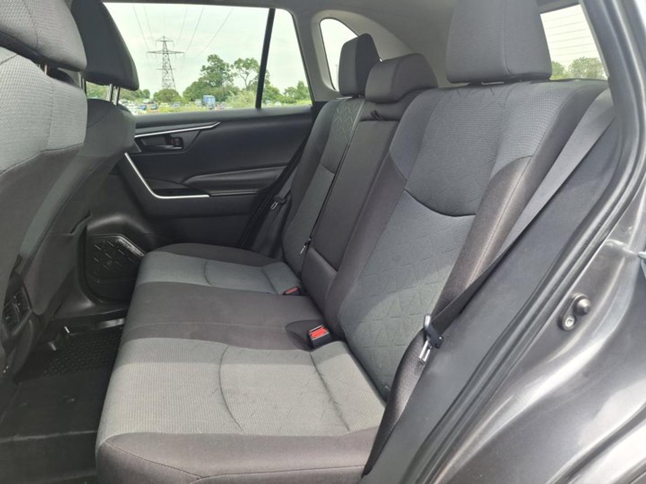 2024 Toyota RAV4 LE AWD | Heated Seats | Radar Cruise | CarPlay + Android | Rear Camera | and More ! Photo