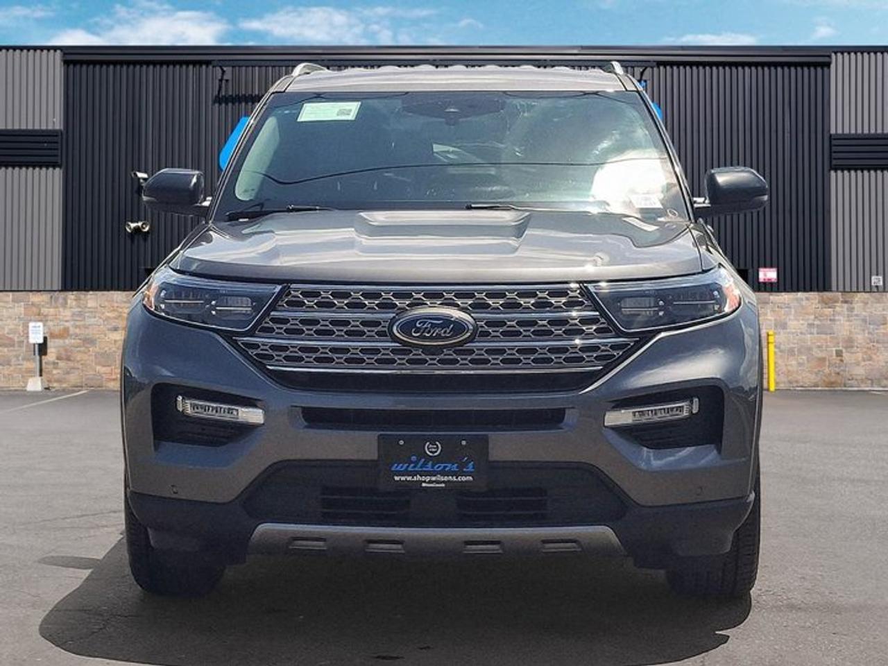 2024 Ford Explorer Limited AWD | Leather | Nav | Adaptive Cruise | Cooled + Heated Seats | Heated Wheel & Much More ! Photo