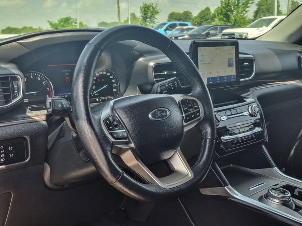 2024 Ford Explorer Limited AWD | Leather | Nav | Adaptive Cruise | Cooled + Heated Seats | Heated Wheel & Much More ! Photo