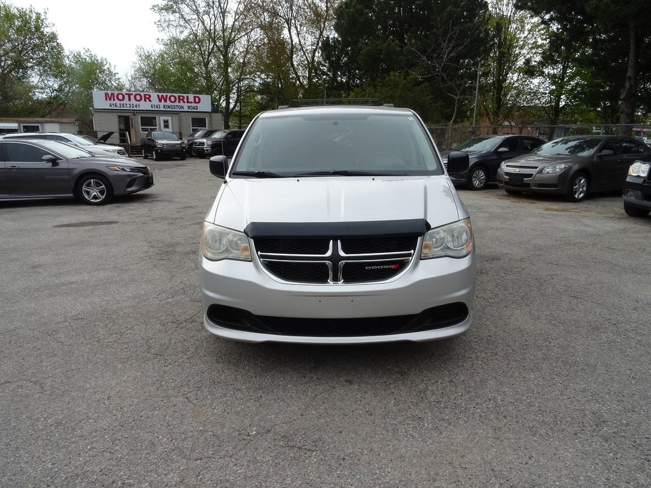 2012 Dodge Grand Caravan SE Photo