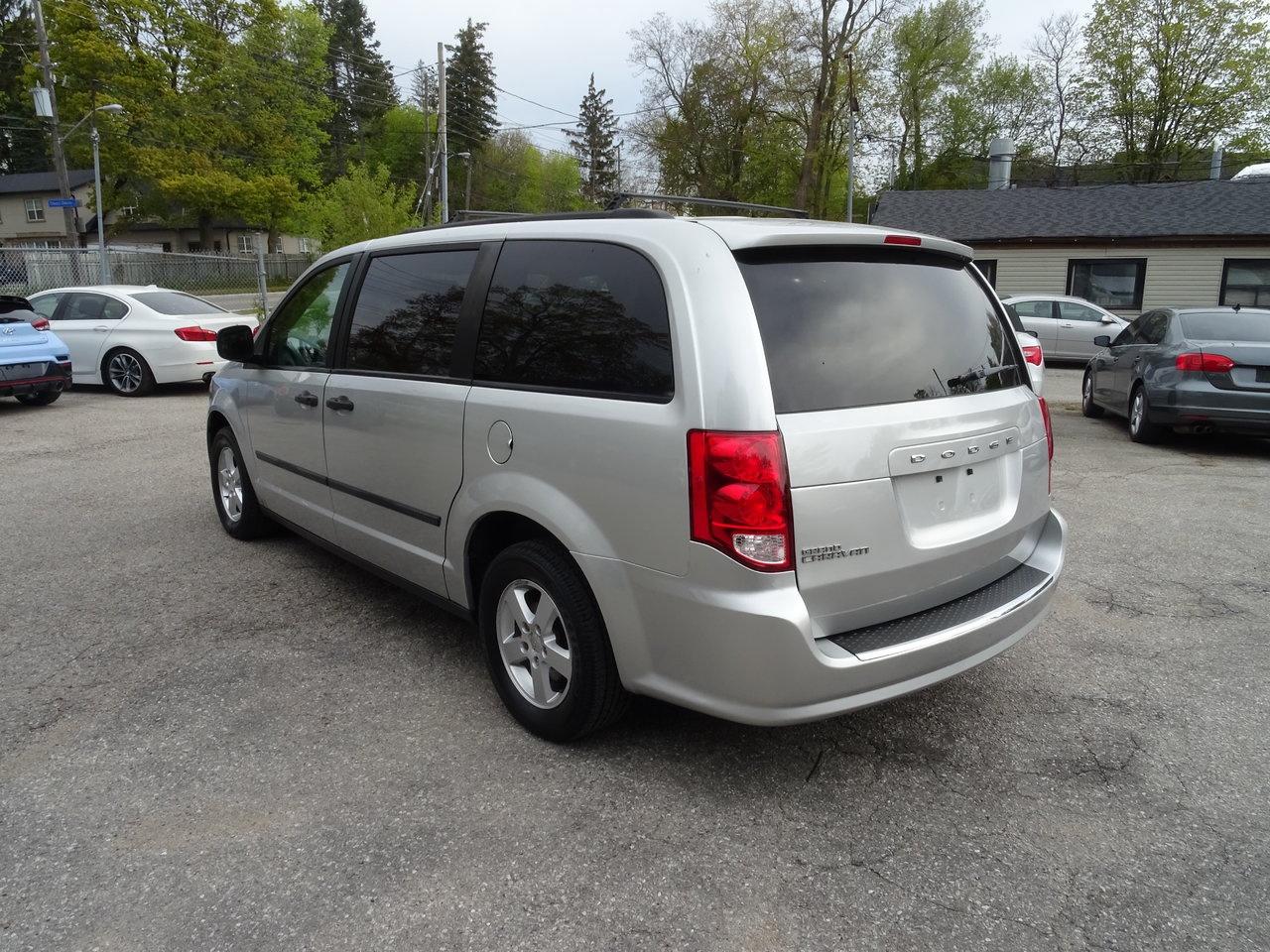 2012 Dodge Grand Caravan SE Photo