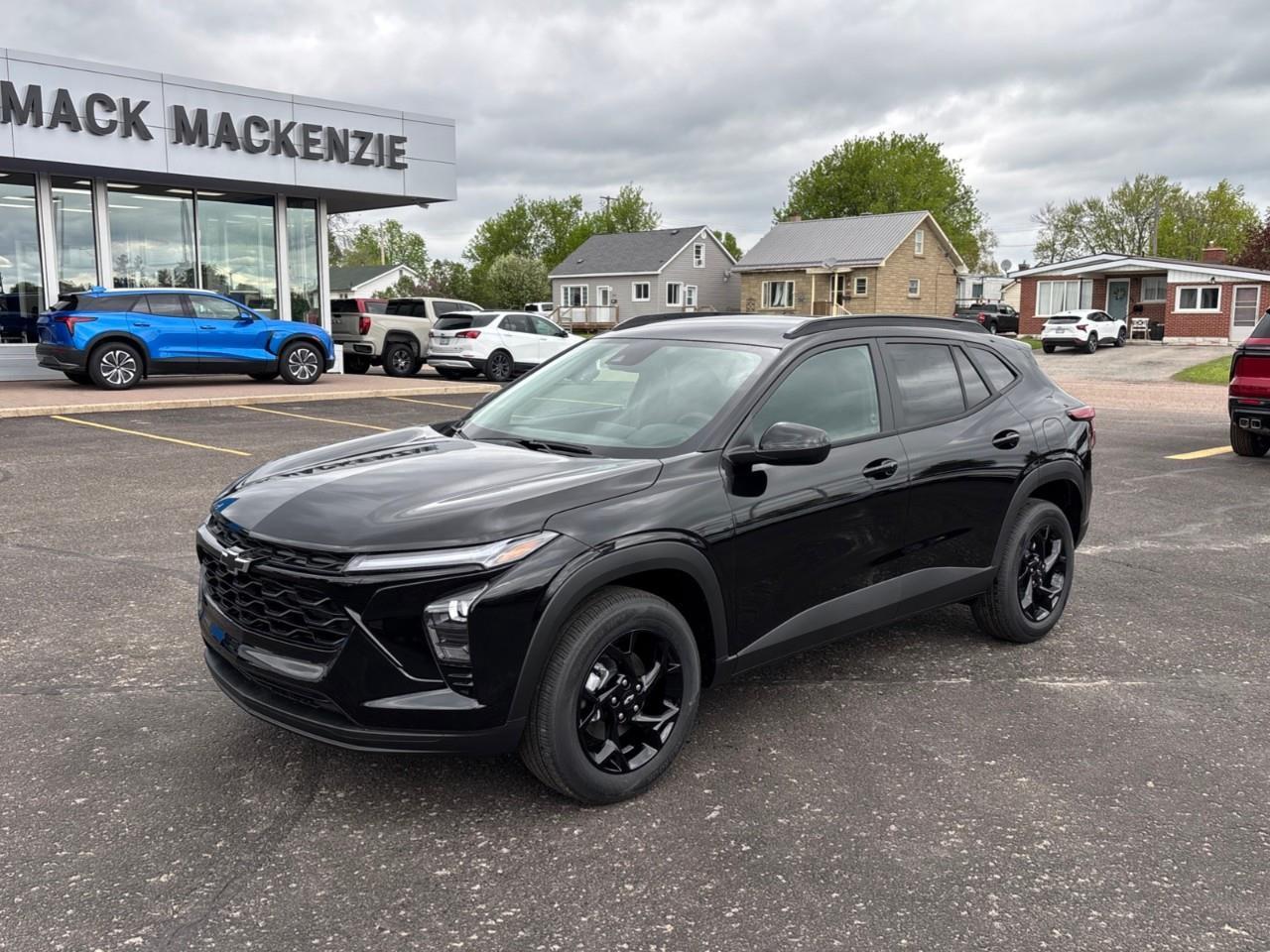 2026 Chevrolet Trax LT New Small 5 Passenger FWD SUV with Heated Front Seats, Heated Steering Wheel and an 11 Diagonal Touchscreen Radio with Wireless Apple Carplay/Android Auto Photo