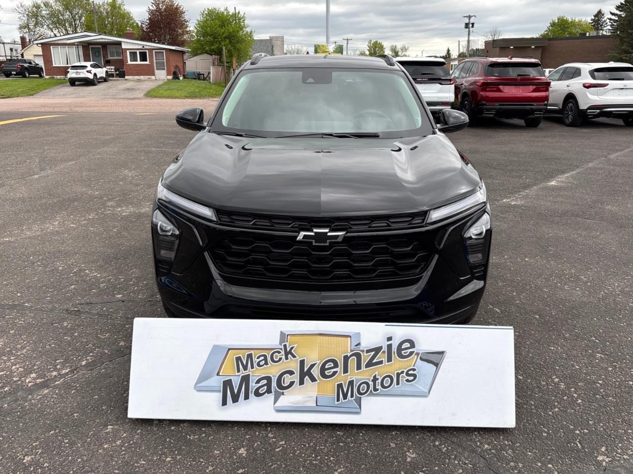 2026 Chevrolet Trax LT New Small 5 Passenger FWD SUV with Heated Front Seats, Heated Steering Wheel and an 11 Diagonal Touchscreen Radio with Wireless Apple Carplay/Android Auto Photo0