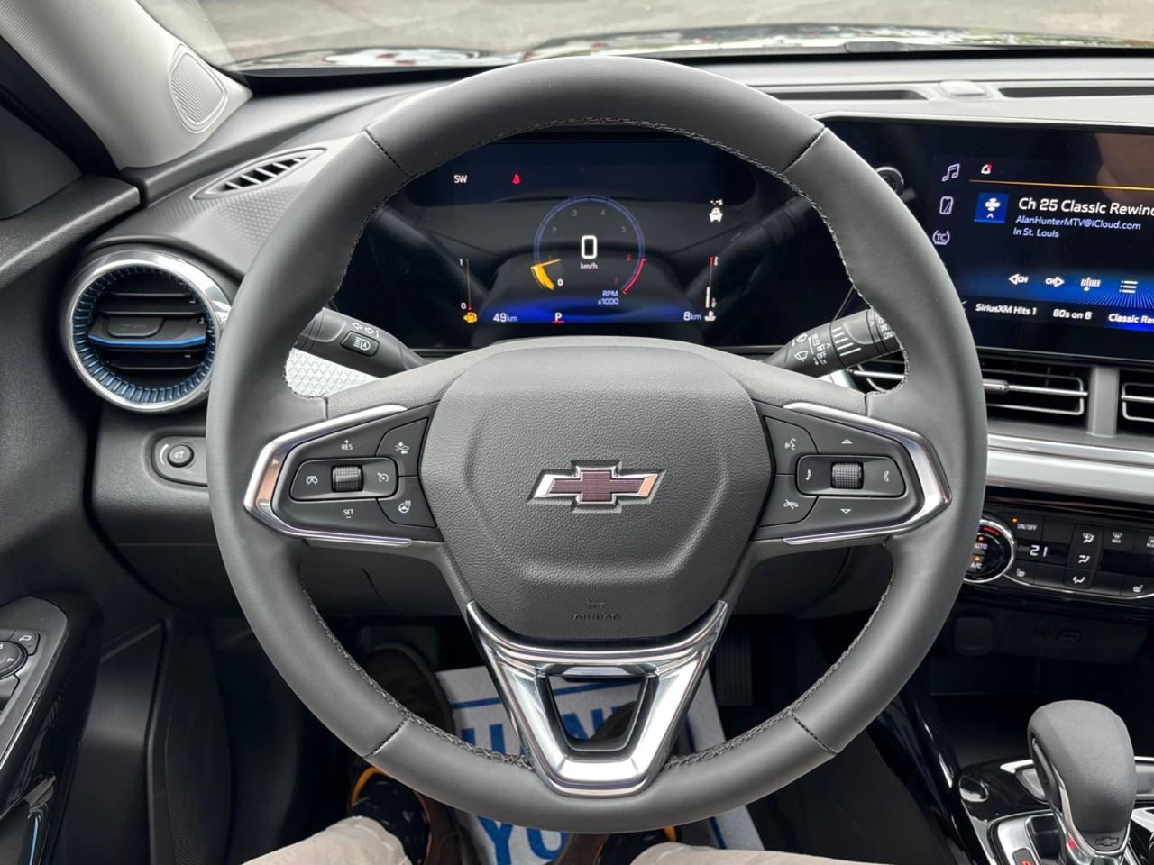 2026 Chevrolet Trax LT New Small 5 Passenger FWD SUV with Heated Front Seats, Heated Steering Wheel and an 11 Diagonal Touchscreen Radio with Wireless Apple Carplay/Android Auto Photo