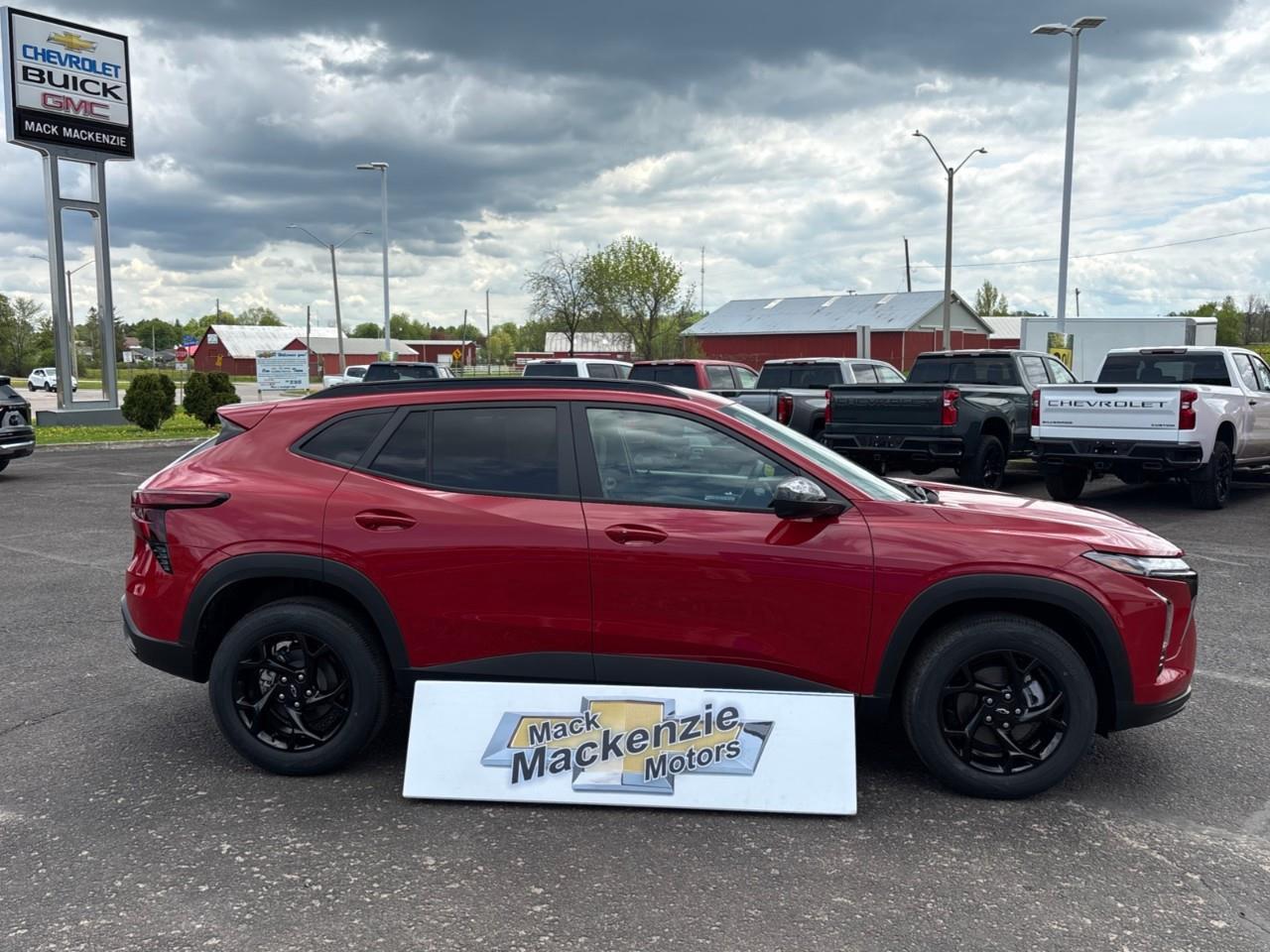 2026 Chevrolet Trax LT New Small 5 Passenger FWD SUV with Heated Front Seats, Heated Steering Wheel and an 11 Diagonal Touchscreen Radio with Wireless Apple Carplay/Android Auto Photo