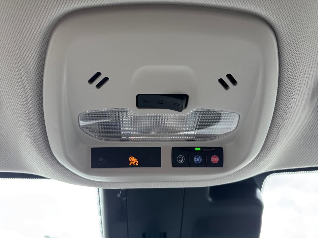 2026 Chevrolet Trax LT New Small 5 Passenger FWD SUV with Heated Front Seats, Heated Steering Wheel and an 11 Diagonal Touchscreen Radio with Wireless Apple Carplay/Android Auto Photo