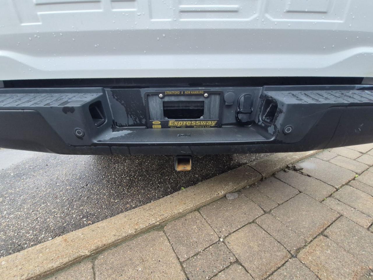 2025 Ford F-150 PREVIOUS DEMO! 2.7L ECO, SIDE STEPS, GREAT ON GAS! Photo