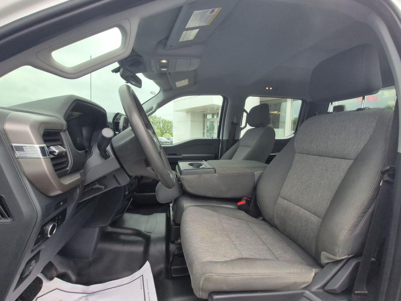 2025 Ford F-150 PREVIOUS DEMO! 2.7L ECO, SIDE STEPS, GREAT ON GAS! Photo