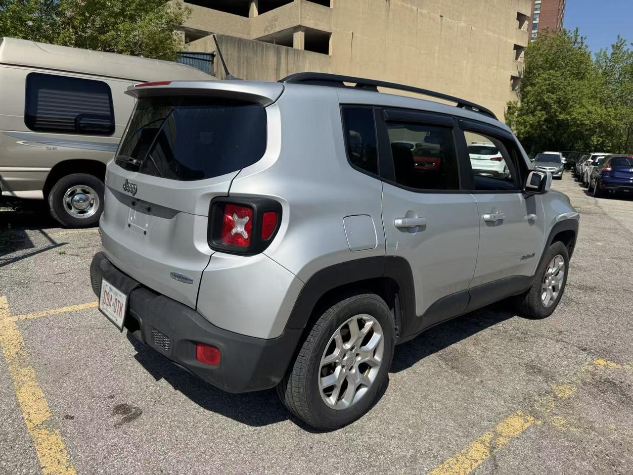 2015 Jeep Renegade 4WD 4dr North Photo