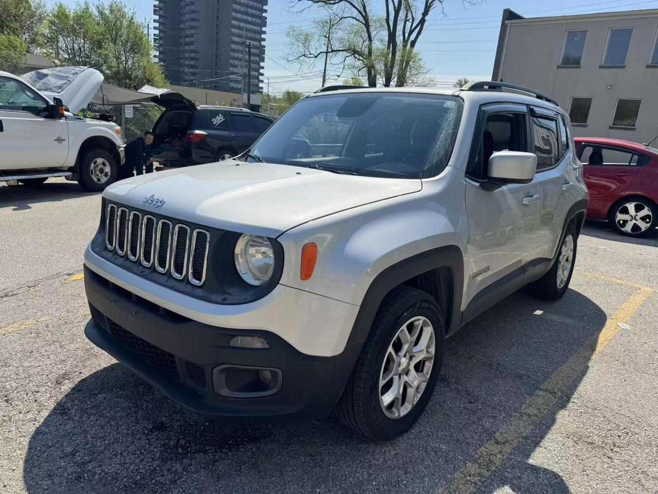 2015 Jeep Renegade 4WD 4dr North Photo0