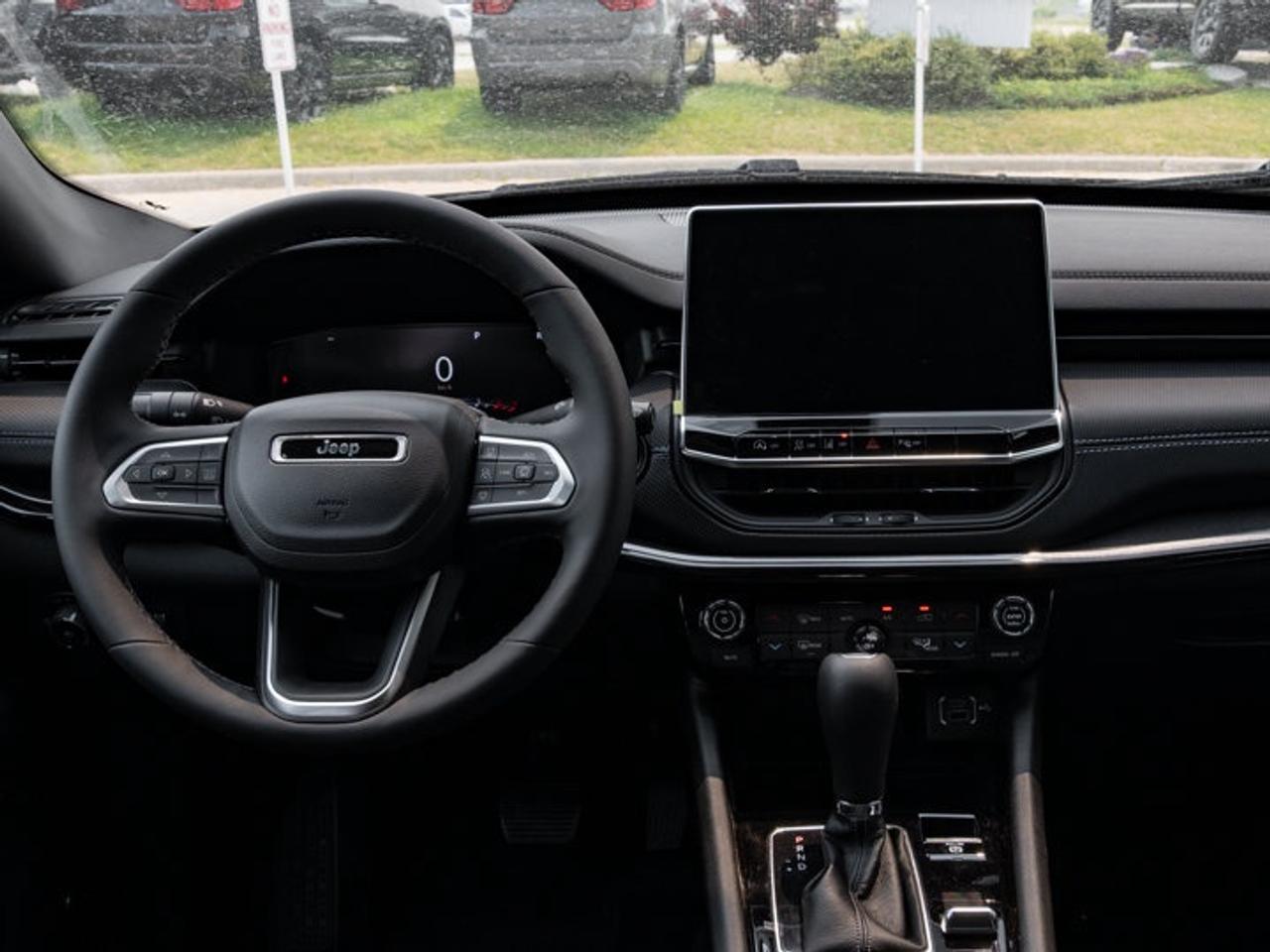 2026 Jeep Compass LIMITED Photo2