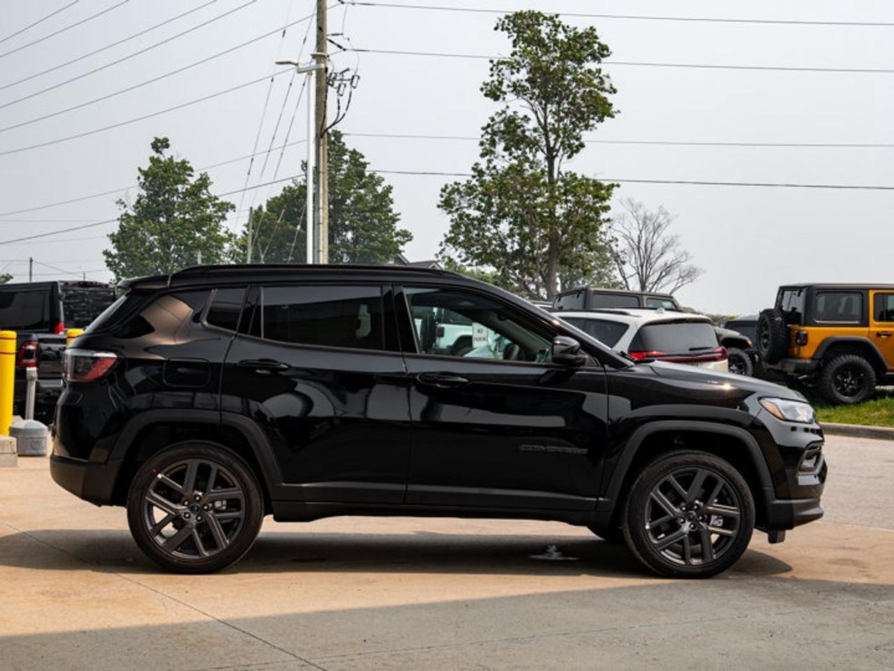 2026 Jeep Compass LIMITED Photo