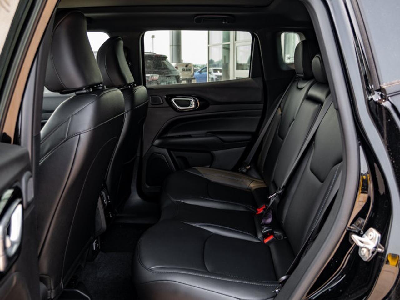 2026 Jeep Compass LIMITED Photo