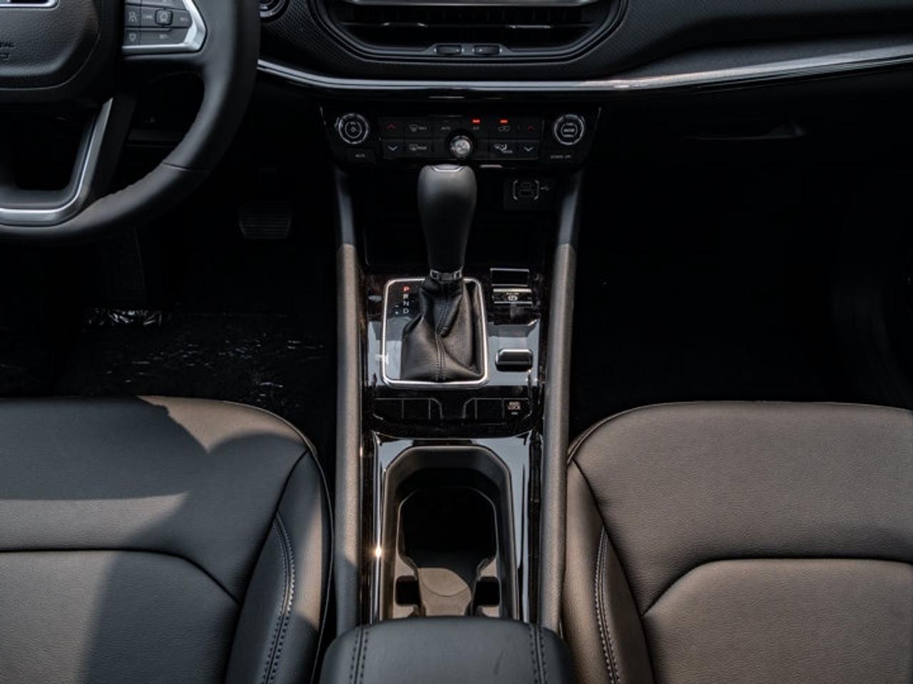 2026 Jeep Compass LIMITED Photo