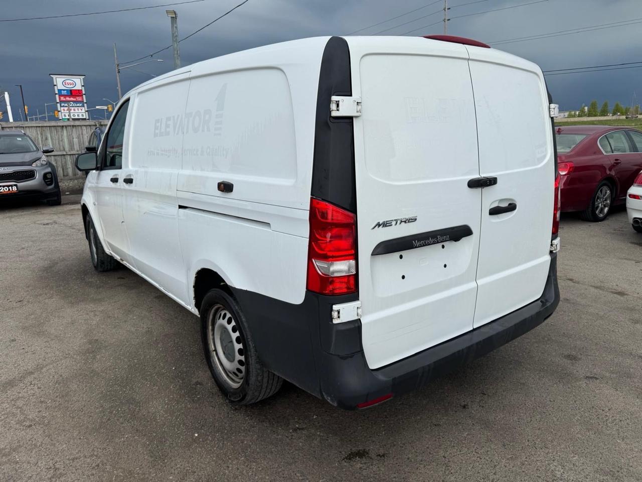 2018 Mercedes-Benz Metris  Photo2
