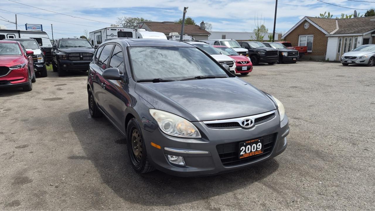 2009 Hyundai Elantra Touring GL, AUTO, 4 CYL, SUNROOF, OILED, CERTIFIED Photo