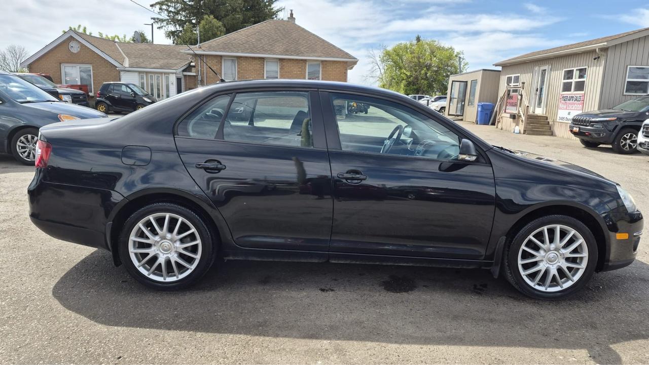 2009 Volkswagen Jetta COMFORTLINE, SEDAN, AUTO, ONLY 54,000KMS, CERT Photo