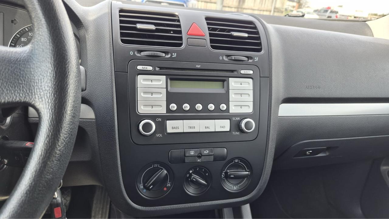 2009 Volkswagen Jetta COMFORTLINE, SEDAN, AUTO, ONLY 54,000KMS, CERT Photo