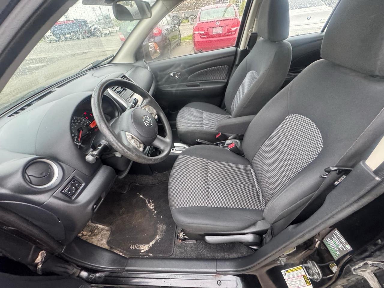 2015 Nissan Micra S, NO ACCIDNETS, WELL MAINTAINED, CERTIFIED Photo