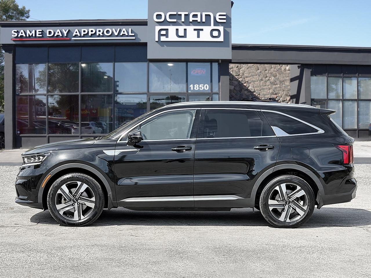 2022 Kia Sorento Plug-In Hybrid EX AWD Photo2