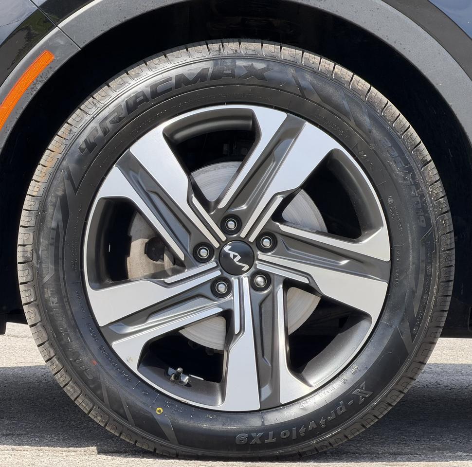 2022 Kia Sorento Plug-In Hybrid EX AWD Photo