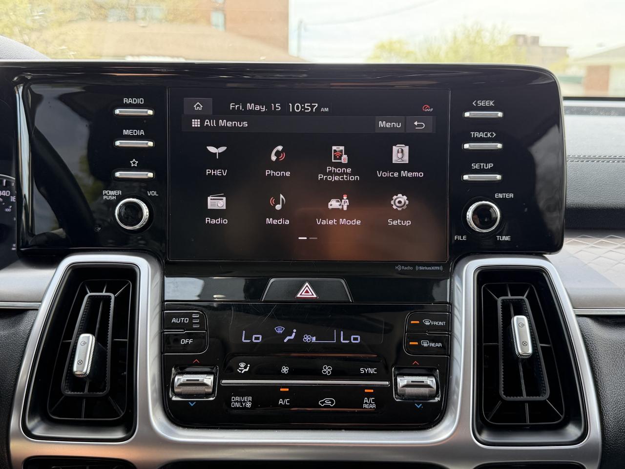 2022 Kia Sorento Plug-In Hybrid EX AWD Photo