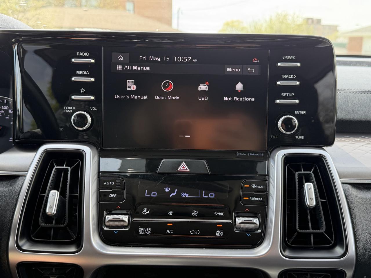 2022 Kia Sorento Plug-In Hybrid EX AWD Photo
