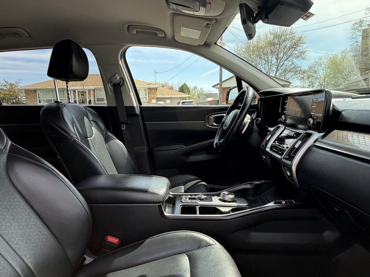 2022 Kia Sorento Plug-In Hybrid EX AWD Photo