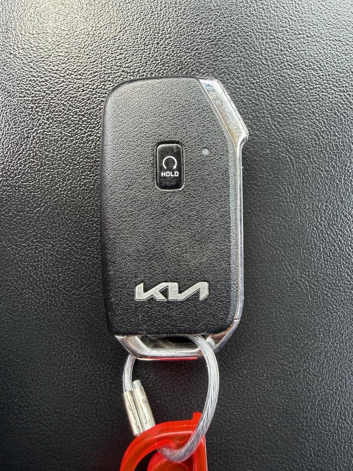2022 Kia Sorento Plug-In Hybrid EX AWD Photo