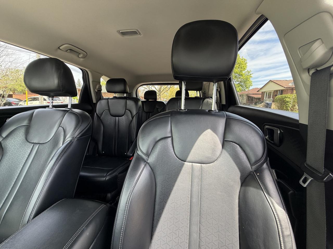 2022 Kia Sorento Plug-In Hybrid EX AWD Photo