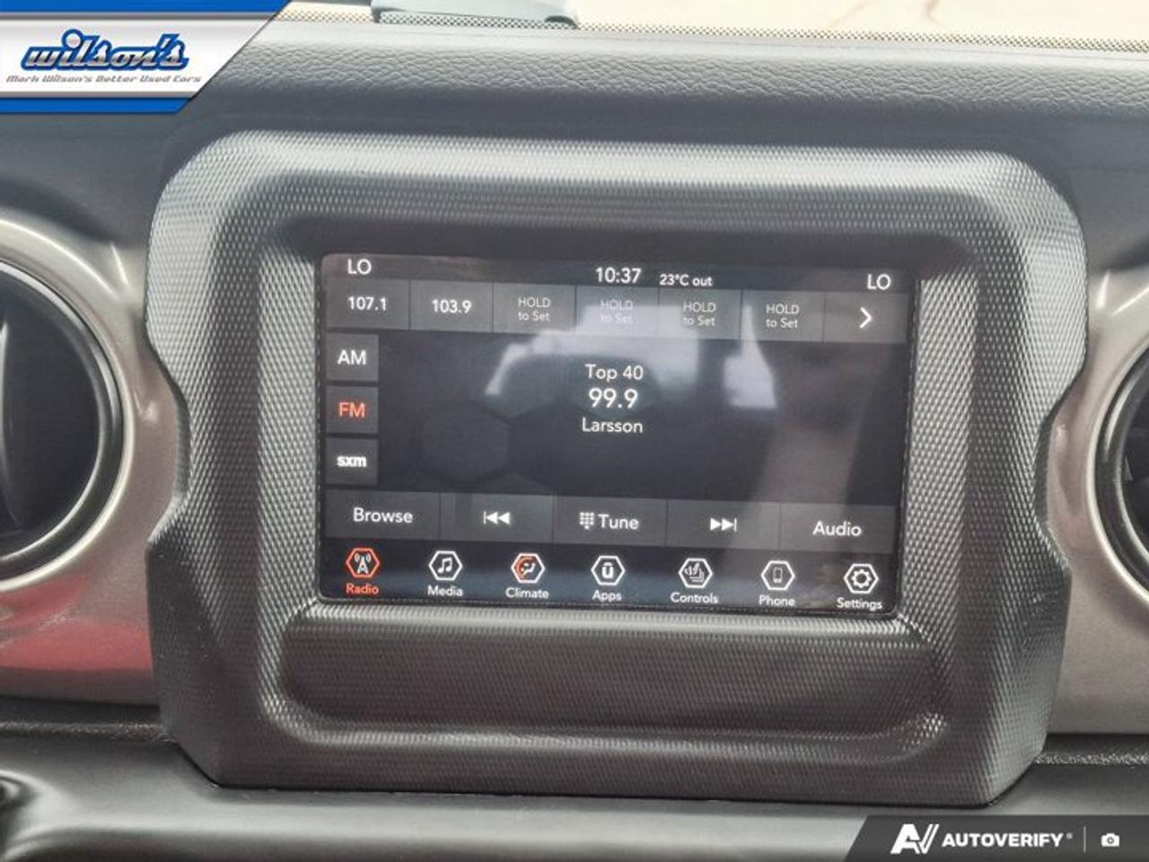 2021 Jeep Gladiator Sport S 4x4 | Tonneau | Heated Steering + Seats | Remote Start | CarPlay | Alpine Audio | and More ! Photo