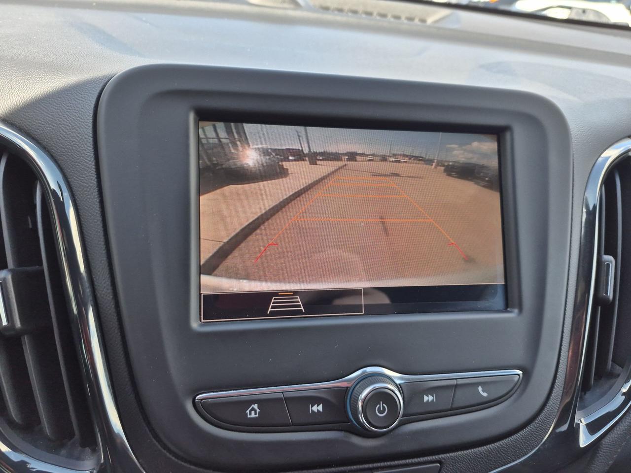 2022 Chevrolet Equinox RS Photo