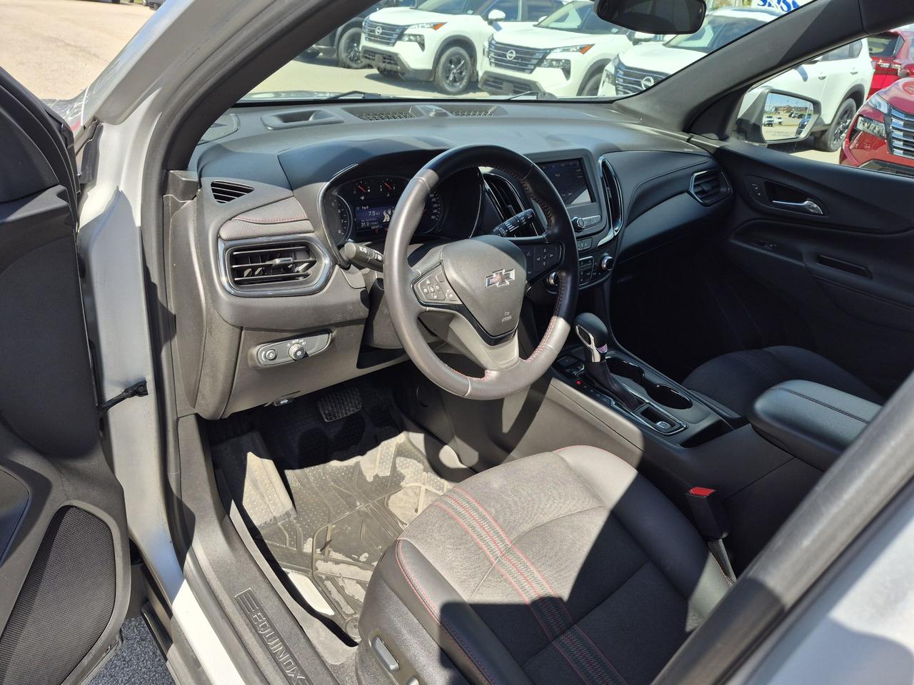 2022 Chevrolet Equinox RS Photo