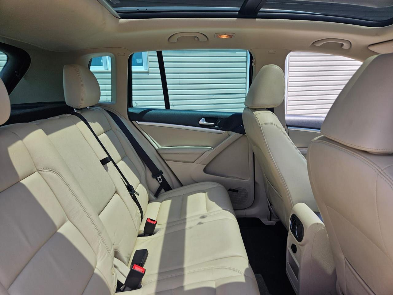 2015 Volkswagen Tiguan 4MOTION 4DR AUTO HIGHLINE Photo