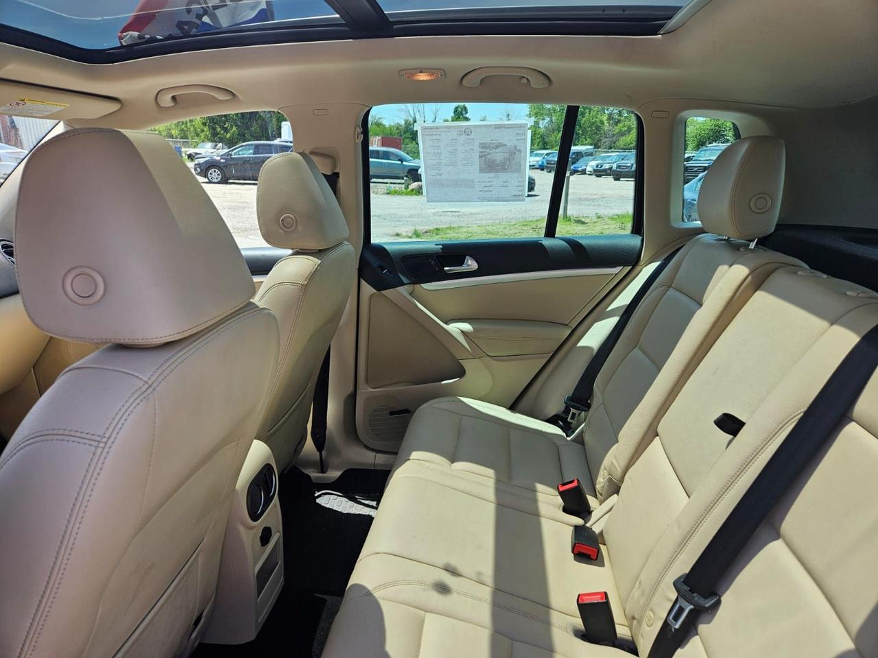 2015 Volkswagen Tiguan 4MOTION 4DR AUTO HIGHLINE Photo