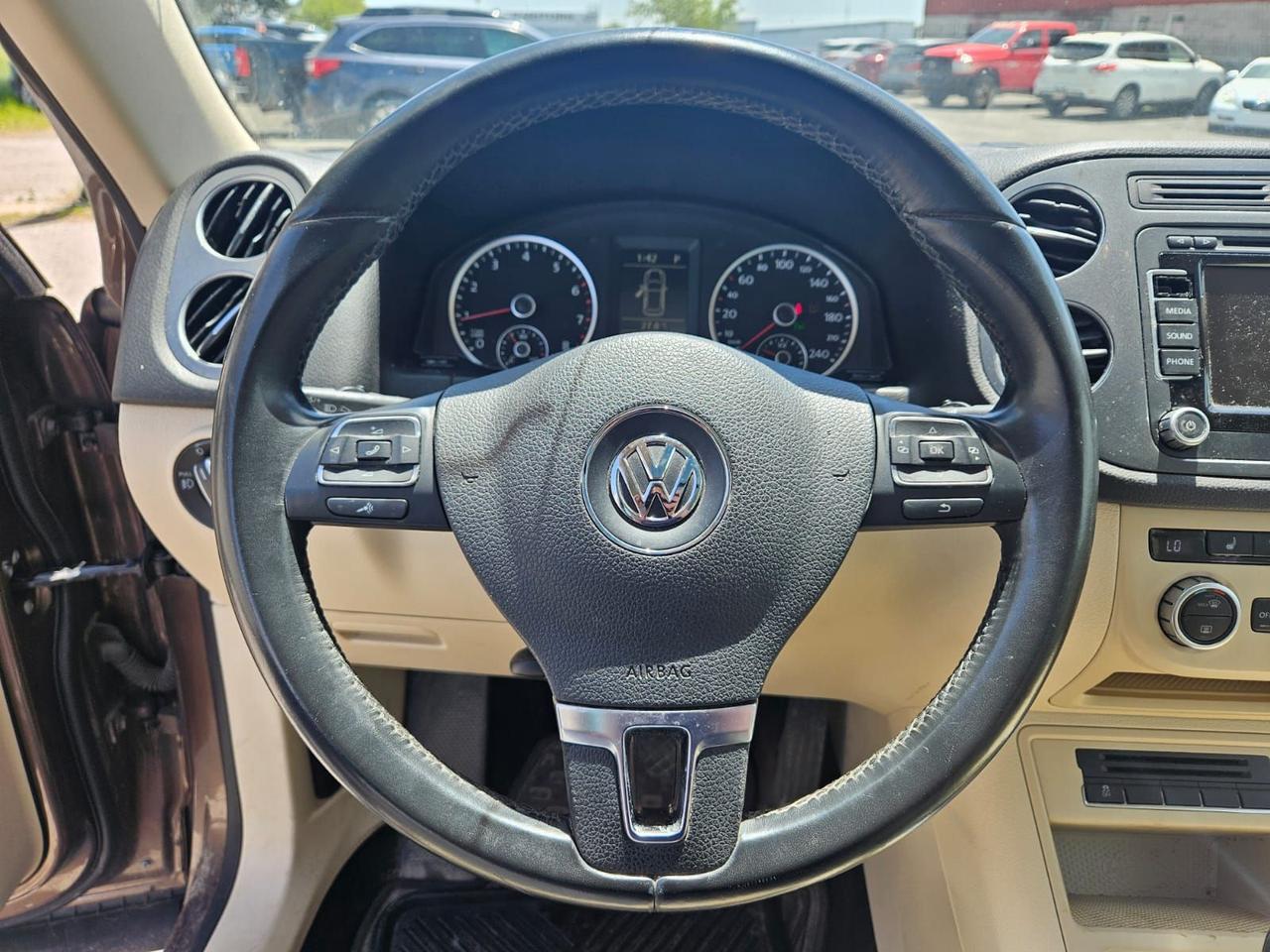 2015 Volkswagen Tiguan 4MOTION 4DR AUTO HIGHLINE Photo
