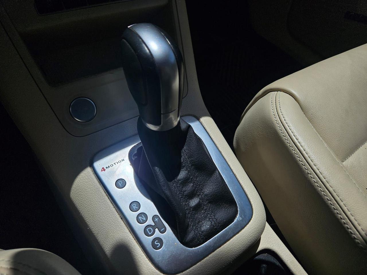 2015 Volkswagen Tiguan 4MOTION 4DR AUTO HIGHLINE Photo