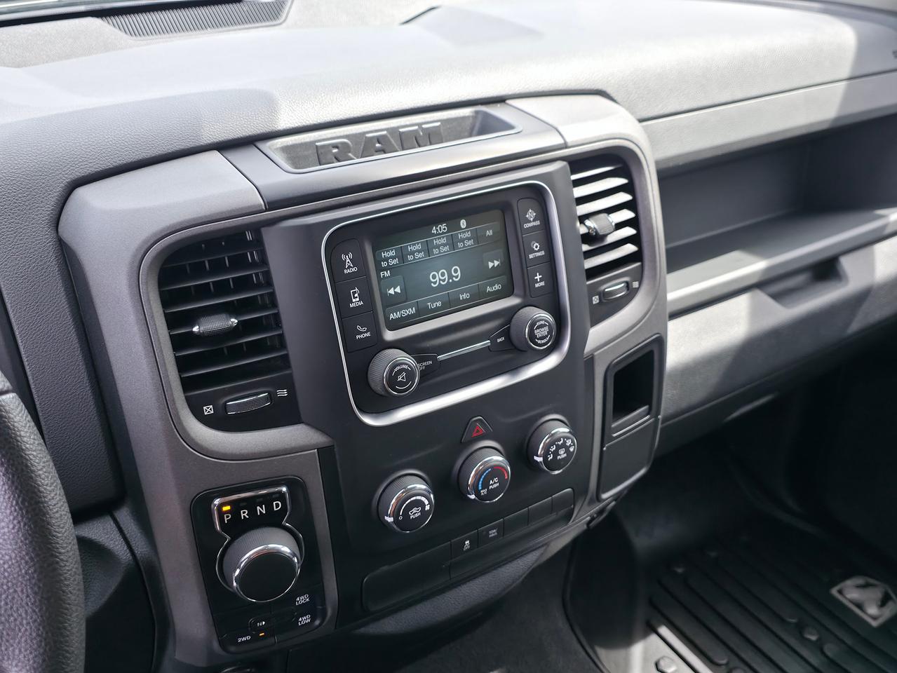 2018 RAM 1500 Express **V6 & LOW KILOMETERS** Photo