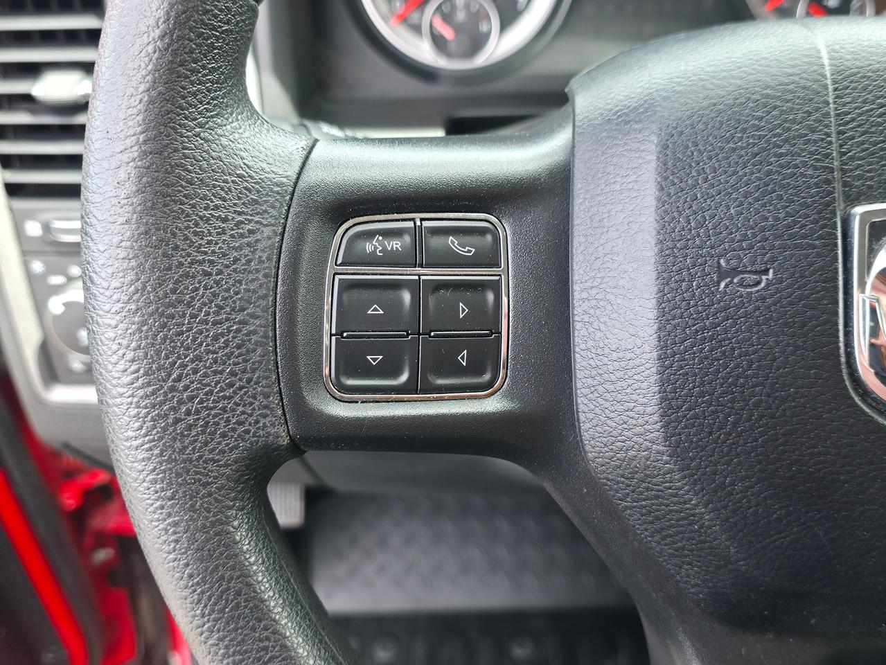 2018 RAM 1500 Express **V6 & LOW KILOMETERS** Photo