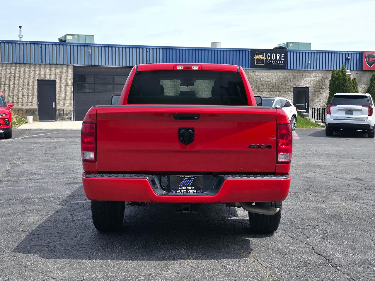 2018 RAM 1500 Express **V6 & LOW KILOMETERS** Photo