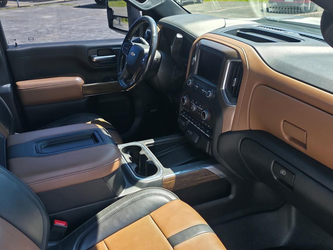 2020 Chevrolet Silverado 2500 High Country *DURAMAX DIESEL* Photo