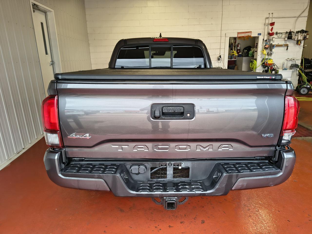 2021 Toyota Tacoma  Photo0