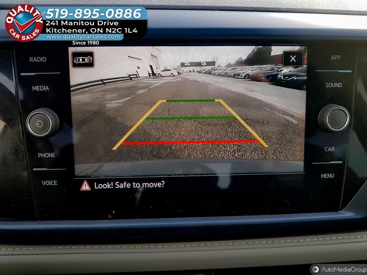 2024 Volkswagen Taos Comfortline *SUNROOF* Photo